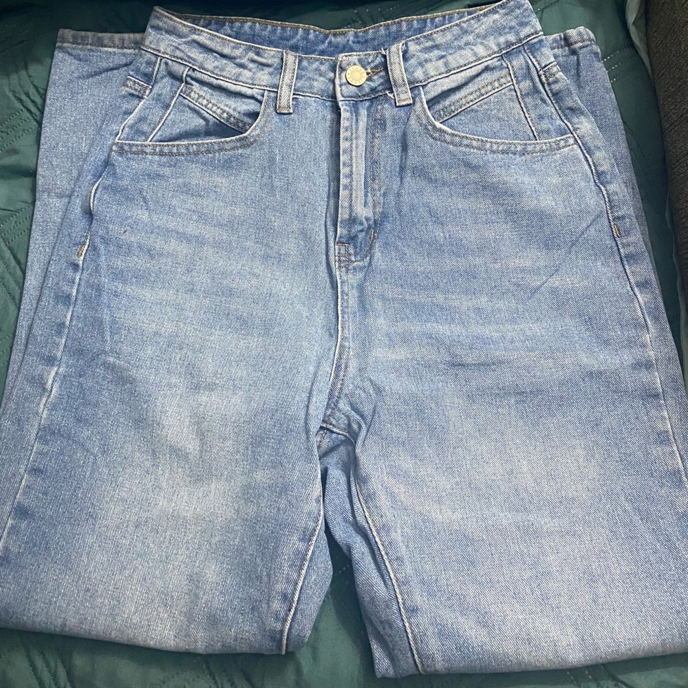 Mom Jeans size 2 great condition